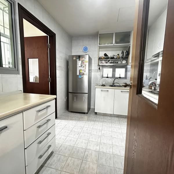 Bishan Loft, 31 Bishan Street 11, 3 Bedrooms, 1,377 sqft, Condominium For Sale, by Alvin Tay, 500127216 - Kitchen - PropertyGuru.com.sg