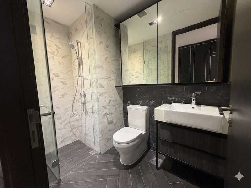 Mayfair Modern, 2 Rifle Range Road, 2 Bedrooms, 700 sqft, Condominium For Rent, by Melody Azyliae Chiam, 500127220 - Bathroom - PropertyGuru.com.sg