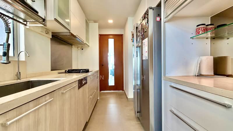 Costa Del Sol, 68 Bayshore Road, 3 Bedrooms, 1,938 sqft, Condominium For Sale, by Elaine Chia, 500127223 - Kitchen - PropertyGuru.com.sg
