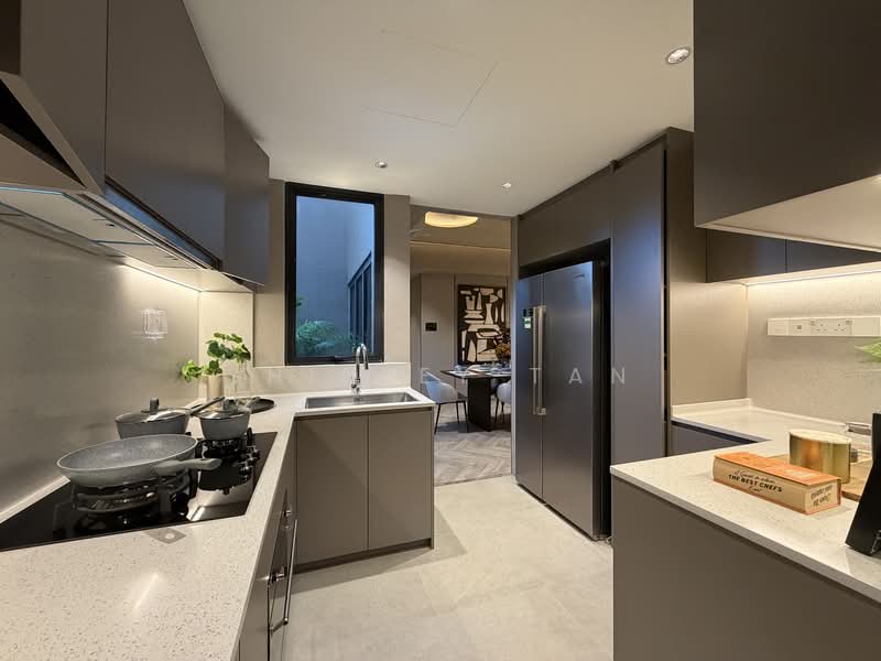 Springleaf Residence, 811 Upper Thomson Road, 5 Bedrooms, 1,453 sqft, Condominium For Sale, by Shirley Tan, 500127225 - Kitchen - PropertyGuru.com.sg