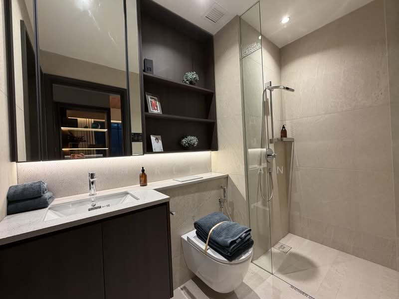 Springleaf Residence, 811 Upper Thomson Road, 5 Bedrooms, 1,453 sqft, Condominium For Sale, by Shirley Tan, 500127225 - Bathroom - PropertyGuru.com.sg