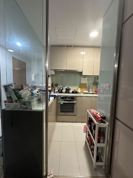 Centro Residences, 59 Ang Mo Kio Avenue 8, 2 Bedrooms, 764 sqft, Condominium For Rent, by Roland Ong, 500127230 - Kitchen - PropertyGuru.com.sg