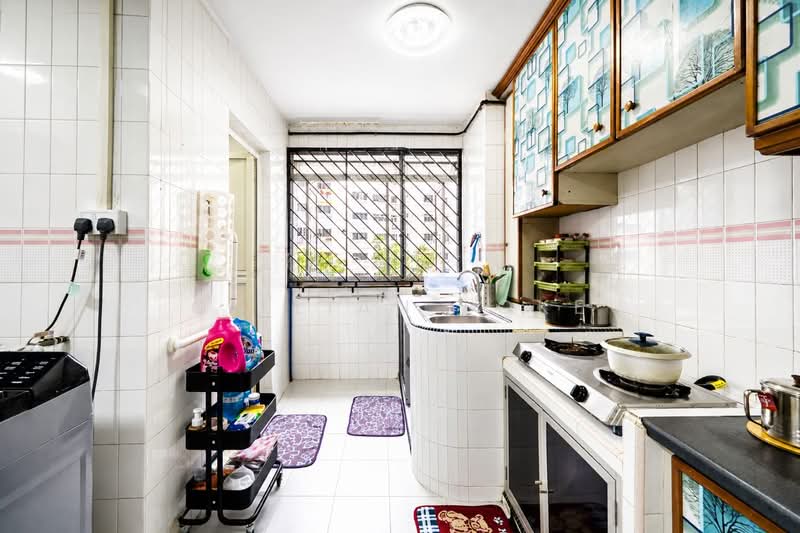 113 Teck Whye Lane, 113 Teck Whye Lane, 3 Bedrooms, 1,141 sqft, HDB Flat For Sale, by Gillian Loke, 500127240 - Kitchen - PropertyGuru.com.sg