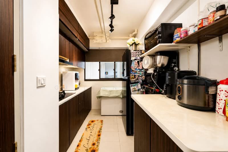 467C Bukit Batok West Avenue 9, 467C Bukit Batok West Avenue 9, 1 Bedroom, 409 sqft, HDB Flat For Sale, by Gillian Loke, 500127251 - Kitchen - PropertyGuru.com.sg
