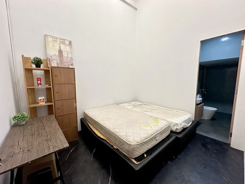 Yio Chu Kang Road, , Room Rental, 300 sqft, Terraced House For Rent, by Kaili Ong, 500127256 - Bedroom - PropertyGuru.com.sg