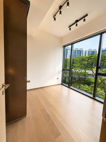 Leedon Green, 32 Leedon Heights, Tanglin / Holland / Bukit Timah, 2 Bedrooms, 667 sqft, Condominium For Sale, by Holly Yan, 500127274 - View - PropertyGuru.com.sg