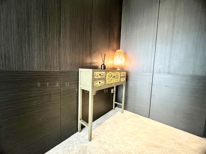 Leedon Residence, 24 Leedon Heights, 2 Bedrooms, 1,044 sqft, Condominium For Rent, by SEAH GEOK MING TOSHIE, 500127277 - Private Lift Lobby Entrance - PropertyGuru.com.sg