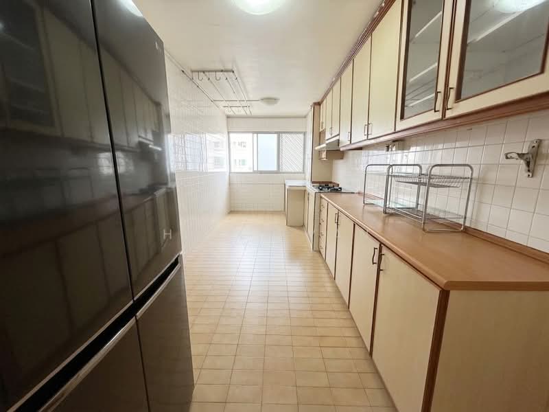 170 Bishan Street 13, 170 Bishan Street 13, 3 Bedrooms, 893 sqft, HDB Flat For Sale, by Holly Yan, 500127280 - Kitchen - PropertyGuru.com.sg