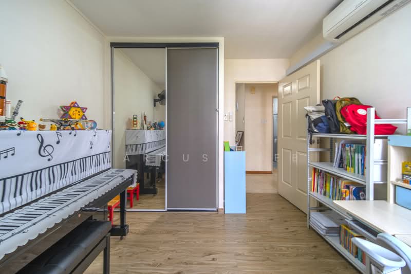 339A Sembawang Close, 339A Sembawang Close, 4 Bedrooms, 1,184 sqft, HDB Flat For Sale, by Marcus Phee, 500127282 - Study - PropertyGuru.com.sg