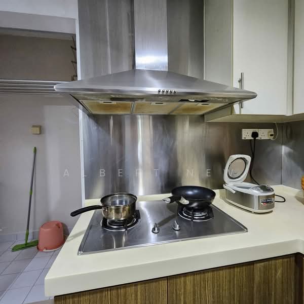 Orchid Park Condominium, 95 Yishun Street 81, 1 Bedroom, 80 sqft, Condominium For Rent, by Albert New, 500127290 - Kitchen - PropertyGuru.com.sg