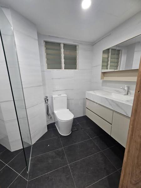 Melville Park, 18 Simei Street 1, 2 Bedrooms, 958 sqft, Apartment For Rent, by CLeo Leo, 500127292 - Bathroom - PropertyGuru.com.sg