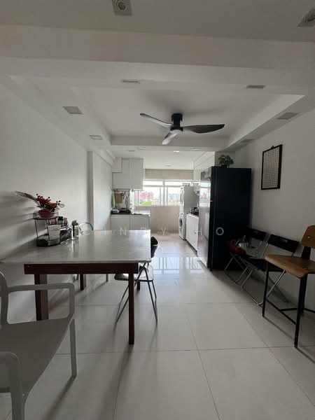 126 Hougang Avenue 1, 126 Hougang Avenue 1, Room Rental, 100 sqft, HDB Flat For Rent, by Cindy Ho, 500127295 - Kitchen - PropertyGuru.com.sg