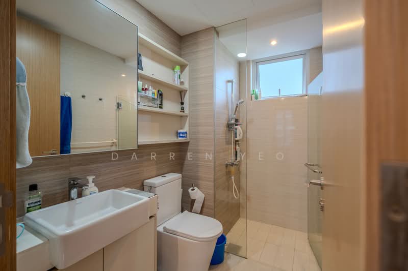 High Park Residences, 31 Fernvale Road, 3 Bedrooms, 969 sqft, Condominium For Sale, by Darren Yeo, 500127299 - Bathroom - PropertyGuru.com.sg