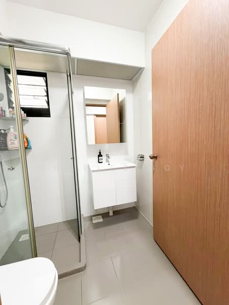 111B Alkaff Crescent, 111B Alkaff Crescent, 3 Bedrooms, 1,001 sqft, HDB Flat For Sale, by Charles Goy, 500127302 - Bathroom - PropertyGuru.com.sg
