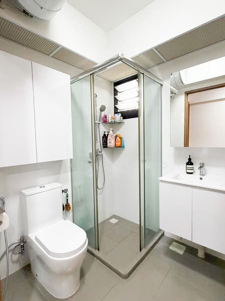 111B Alkaff Crescent, 111B Alkaff Crescent, 3 Bedrooms, 1,001 sqft, HDB Flat For Sale, by Charles Goy, 500127302 - Bathroom - PropertyGuru.com.sg