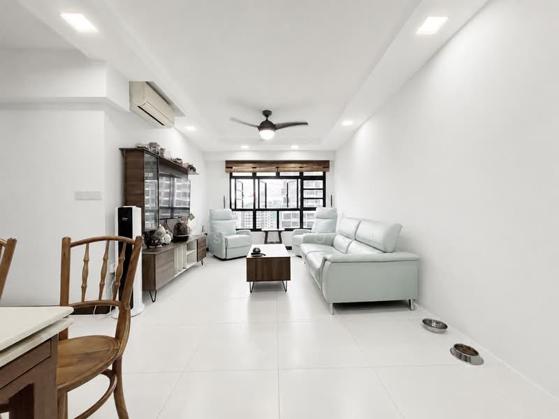 470C Fernvale Link, 470C Fernvale Link, 3 Bedrooms, 1,001 sqft, HDB Flat For Sale, by Jason Oon, 500127309 - Living Room - PropertyGuru.com.sg