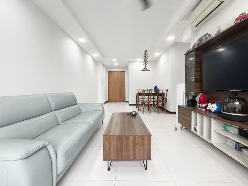 470C Fernvale Link, 470C Fernvale Link, 3 Bedrooms, 1,001 sqft, HDB Flat For Sale, by Jason Oon, 500127309 - Living Room - PropertyGuru.com.sg