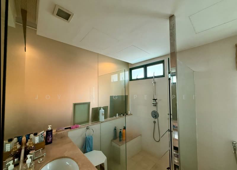 Watten Estate Road, , 7 Bedrooms, 6,500 sqft, Bungalow House For Sale, by Joy Wang Pei Pei, 500127324 - Bathroom - PropertyGuru.com.sg