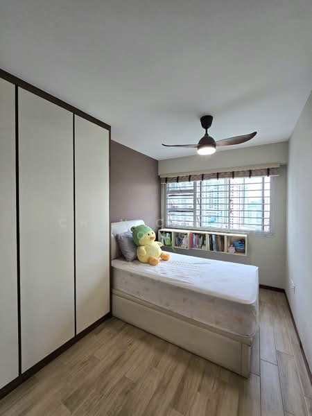 130B Lorong 1 Toa Payoh, 130B Lorong 1 Toa Payoh, 3 Bedrooms, 1,001 sqft, HDB Flat For Sale, by Chan Chang Rong, 500127325 - Bedroom - PropertyGuru.com.sg