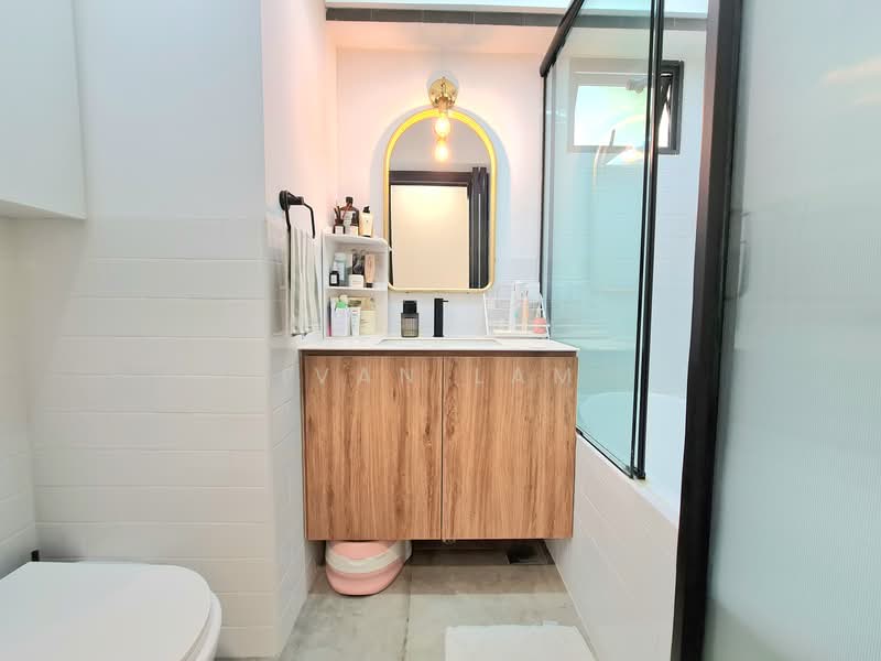 87 Dawson Road, 87 Dawson Road, 2 Bedrooms, 700 sqft, HDB Flat For Sale, by Ivan Lam, 500127334 - Bathroom - PropertyGuru.com.sg