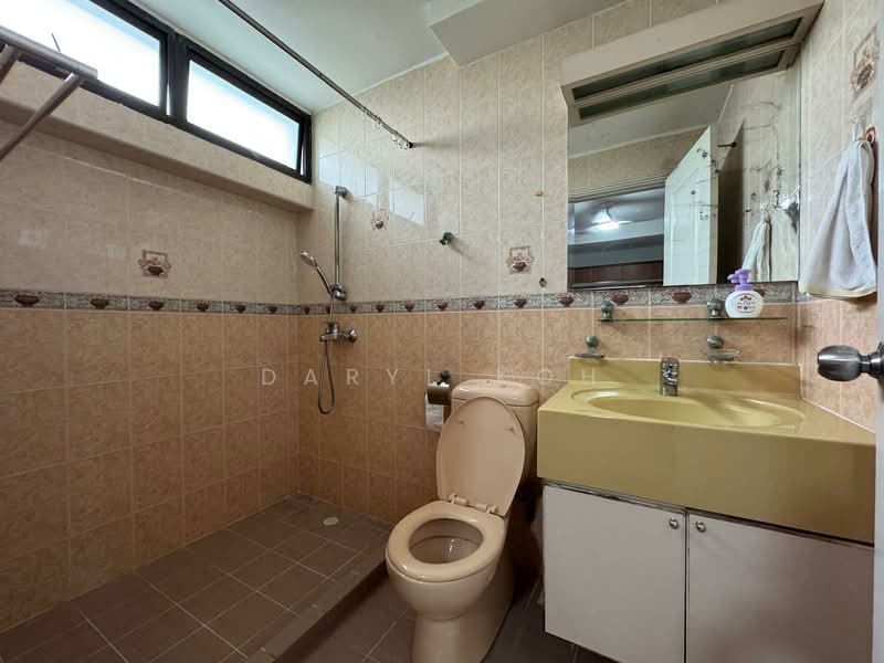 Nim Gardens, 73 Nim Road, 3 Bedrooms, 1,830 sqft, Condominium For Sale, by Daryl Koh, 500127336 - Bathroom - PropertyGuru.com.sg