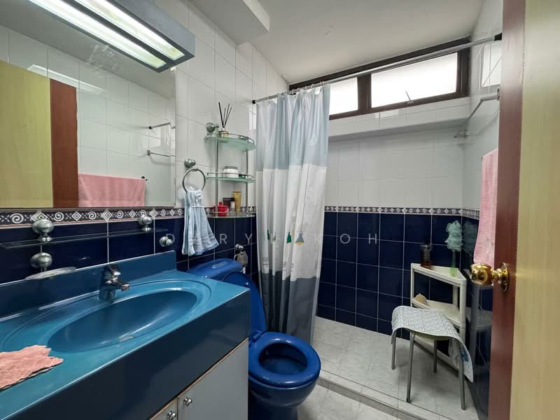 Nim Gardens, 73 Nim Road, 3 Bedrooms, 1,830 sqft, Condominium For Sale, by Daryl Koh, 500127336 - Bathroom - PropertyGuru.com.sg