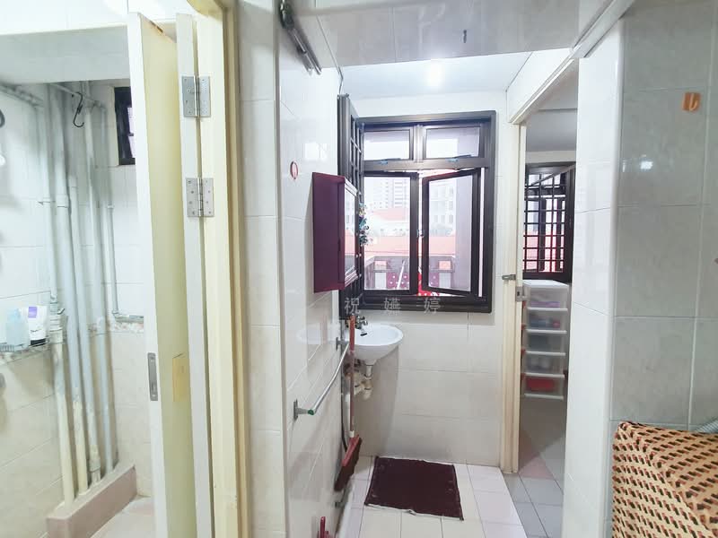 9 Selegie Road, 9 Selegie Road, 2 Bedrooms, 603 sqft, HDB Flat For Sale, by YT 祝嬿婷, 500127340 - Bathroom - PropertyGuru.com.sg