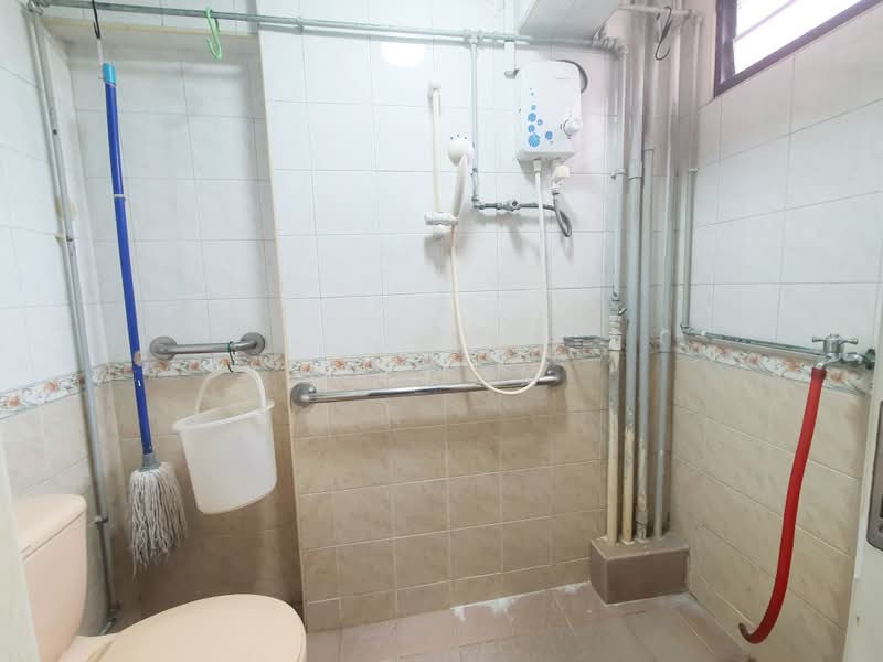 9 Selegie Road, 9 Selegie Road, 2 Bedrooms, 603 sqft, HDB Flat For Sale, by YT 祝嬿婷, 500127340 - Bathroom - PropertyGuru.com.sg