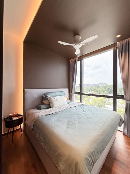 Hyll on Holland, 89 Holland Road, 2 Bedrooms, 657 sqft, Condominium For Sale, by Jonathan Yeo, 500127344 - Master Bedroom - PropertyGuru.com.sg