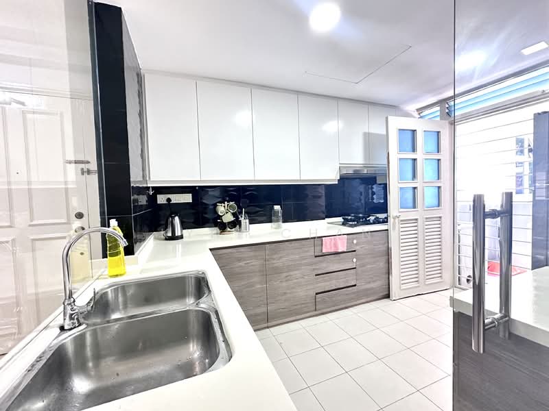 Chateau Le Fame, 51 Ewe Boon Road, Room Rental, 160 sqft, Apartment For Rent, by Kyne Chan, 500127348 - Kitchen - PropertyGuru.com.sg