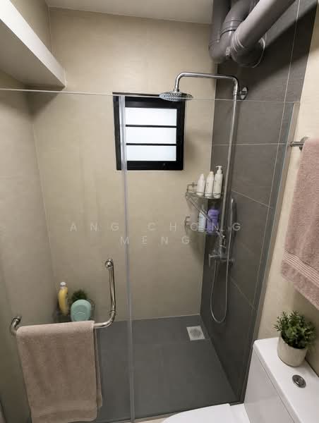 635 Jurong West Street 65, 635 Jurong West Street 65, 3 Bedrooms, 1,184 sqft, HDB Flat For Sale, by Ang Chong Meng, 500127349 - Bathroom - PropertyGuru.com.sg
