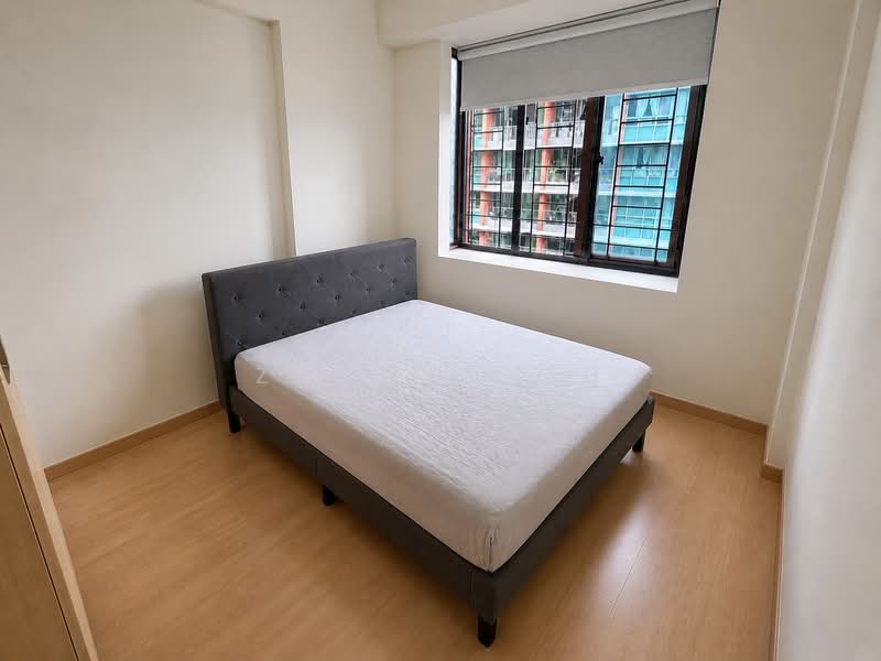 Tropical Spring, 33 Simei Street 4, 3 Bedrooms, 1,076 sqft, Condominium For Sale, by Zachar Oh, 500127364 - Bedroom - PropertyGuru.com.sg