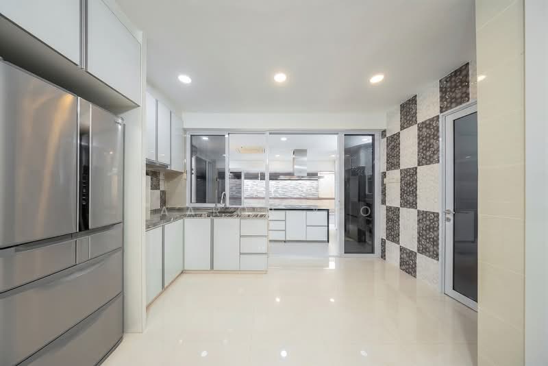 C.H.E.A.P 3 Storey Corner Terrace for Sale D26, Springside, 4 Bedrooms, 3,300 sqft, Corner Terrace For Sale, by Aaron Yeo, 500127370 - Dry Kitchen - PropertyGuru.com.sg