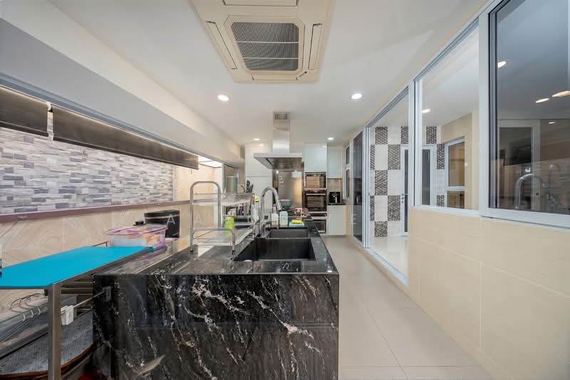 C.H.E.A.P 3 Storey Corner Terrace for Sale D26, Springside, 4 Bedrooms, 3,300 sqft, Corner Terrace For Sale, by Aaron Yeo, 500127370 - Kitchen - PropertyGuru.com.sg