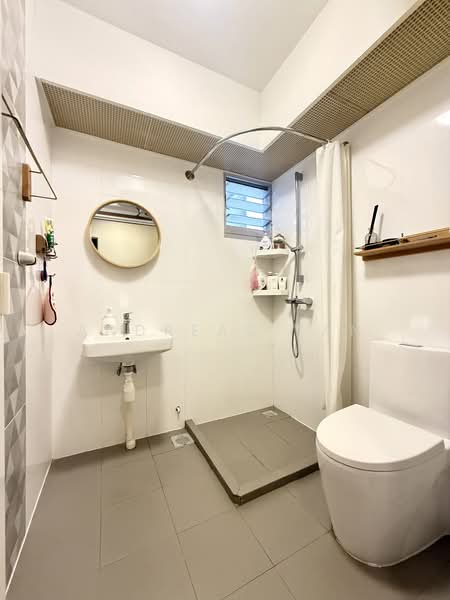 154B Bedok South Road, 154B Bedok South Road, 3 Bedrooms, 1,001 sqft, HDB Flat For Sale, by Andreas Tan, 500127371 - Bathroom - PropertyGuru.com.sg