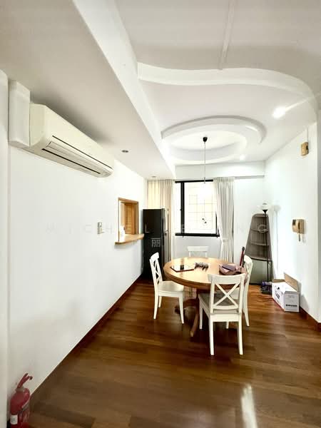 Avon Park, 1 Youngberg Terrace, 3 Bedrooms, 1,270 sqft, Condominium For Sale, by Michelle Ang 洪丽清, 500127377 - Dining Room - PropertyGuru.com.sg