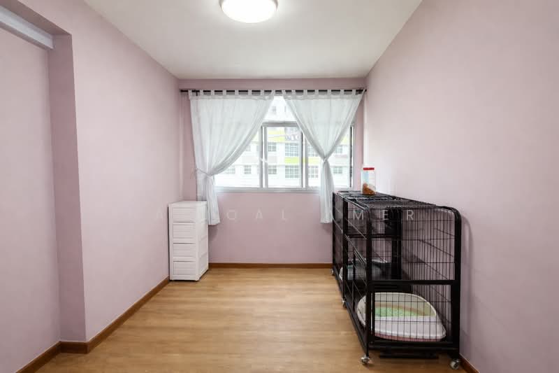 612A Tampines North Drive 1, 612A Tampines North Drive 1, 3 Bedrooms, 1,216 sqft, HDB Flat For Sale, by Hafiqal Amer, 500127402 - Common bedroom - PropertyGuru.com.sg