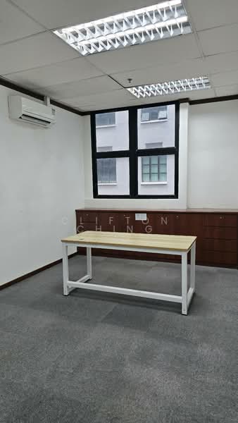 Citilink Warehouse Complex, 102F Pasir Panjang Road, 1,410 sqft, Light Industrial (B1) For Rent, by Clifton Ching, 500127403 - CommercialGuru.com.sg