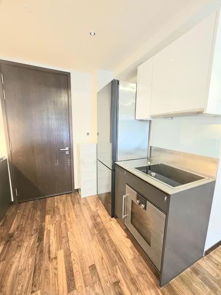 Hijauan, 63 Cavenagh Road, 2 Bedrooms, 732 sqft, Apartment For Rent, by Jeremy Li, 500127406 - Kitchen - PropertyGuru.com.sg