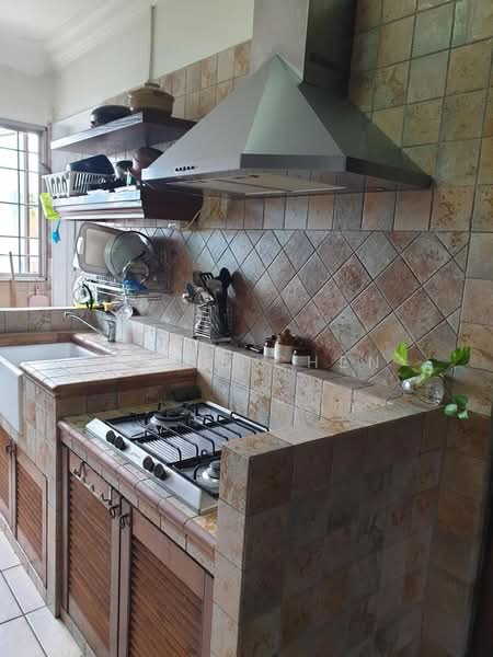 536 Bukit Batok Street 52, 536 Bukit Batok Street 52, 2 Bedrooms, 786 sqft, HDB Flat For Rent, by Annie Chen, 500127407 - Kitchen - PropertyGuru.com.sg