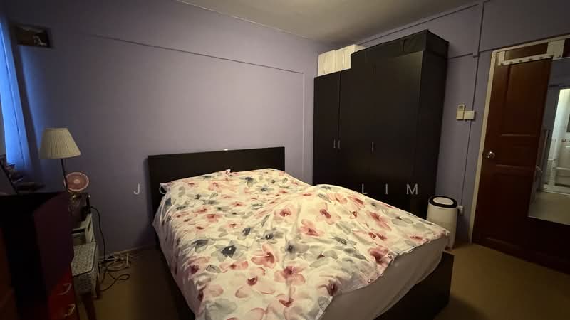 213 Ang Mo Kio Avenue 3, 213 Ang Mo Kio Avenue 3, 3 Bedrooms, 882 sqft, HDB Flat For Sale, by Josefyne Lim, 500127409 - Bedroom - PropertyGuru.com.sg