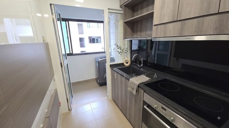293B Compassvale Crescent, 293B Compassvale Crescent, Hougang / Punggol / Sengkang, Room Rental, 1,001 sqft, HDB Flat For Rent, by Nia Alisya, 500127418 - Kitchen - PropertyGuru.com.sg