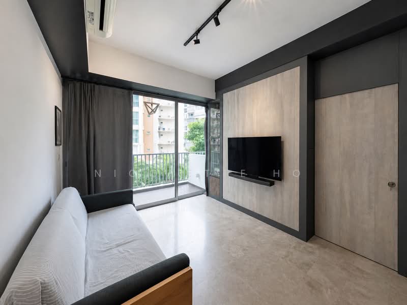 Seastrand, 17 Pasir Ris Link, 1 Bedroom, 570 sqft, Condominium For Sale, by Nicolette Ho, 500127427 - Living Room - PropertyGuru.com.sg
