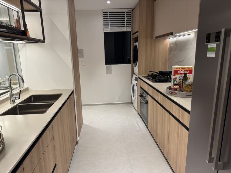 Tengah Garden Residences, Tengah Garden Avenue, 4 Bedrooms, 1,259 sqft, Condominium For Sale, by Selena Tan, 500127430 - Kitchen - PropertyGuru.com.sg