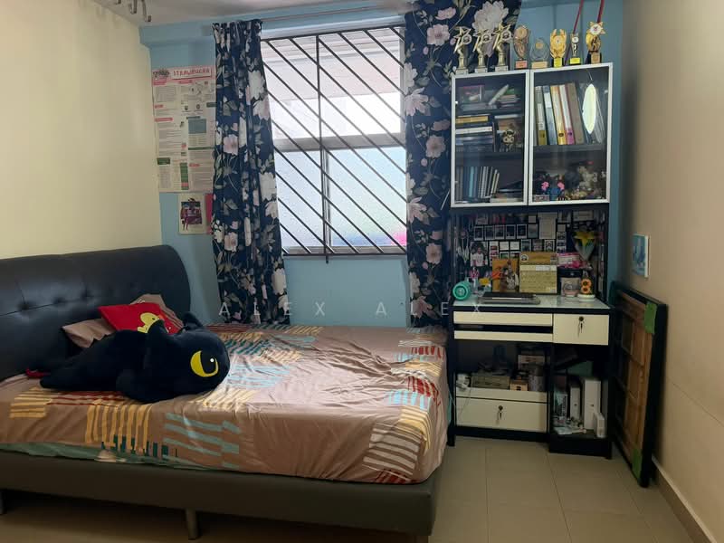 350 Bukit Batok Street 34, 350 Bukit Batok Street 34, 3 Bedrooms, 903 sqft, HDB Flat For Sale, by Alex Alex, 500127432 - Bedroom - PropertyGuru.com.sg