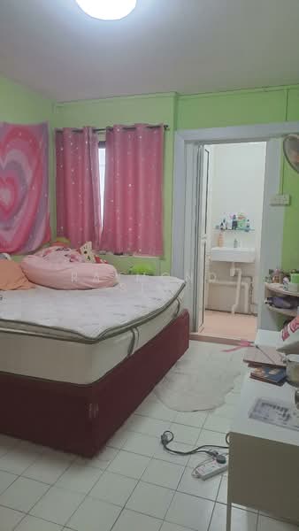 43 Teban Gardens Road, 43 Teban Gardens Road, 2 Bedrooms, 732 sqft, HDB Flat For Sale, by Raymond Sim, 500127438 - Bedroom - PropertyGuru.com.sg