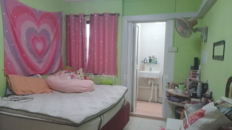 43 Teban Gardens Road, 43 Teban Gardens Road, 2 Bedrooms, 732 sqft, HDB Flat For Sale, by Raymond Sim, 500127438 - Bedroom - PropertyGuru.com.sg