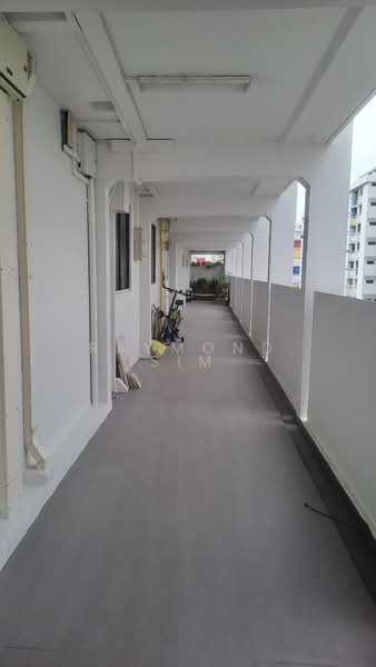 43 Teban Gardens Road, 43 Teban Gardens Road, 2 Bedrooms, 732 sqft, HDB Flat For Sale, by Raymond Sim, 500127438 - Corridor - PropertyGuru.com.sg