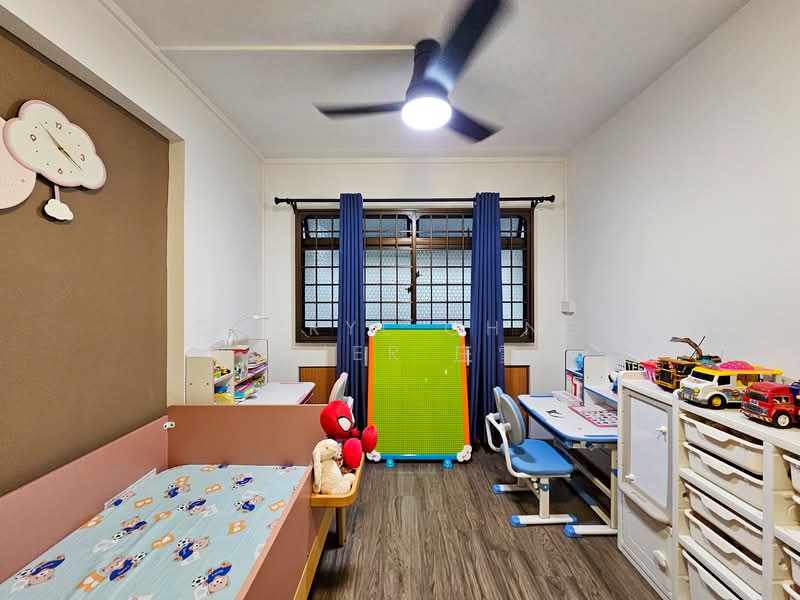 176 Lompang Road, 176 Lompang Road, 3 Bedrooms, 1,086 sqft, HDB Flat For Sale, by Cheryl Chng Xue'Er 庄雪娥, 500127446 - 2nd Bedroom - PropertyGuru.com.sg