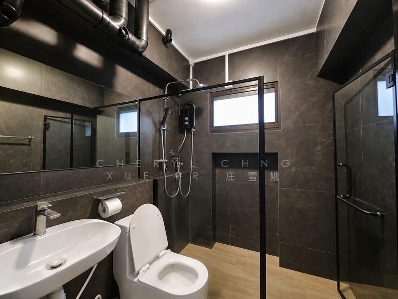 176 Lompang Road, 176 Lompang Road, 3 Bedrooms, 1,086 sqft, HDB Flat For Sale, by Cheryl Chng Xue'Er 庄雪娥, 500127446 - Master Bathroom - PropertyGuru.com.sg